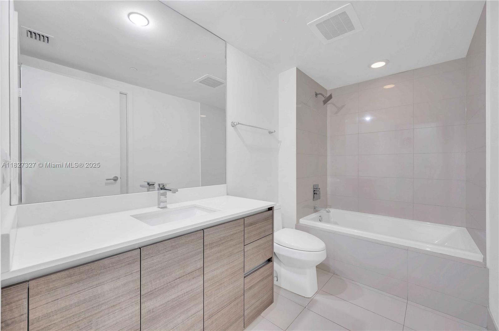 1100 S Miami Ave #2007, Miami FL 33130