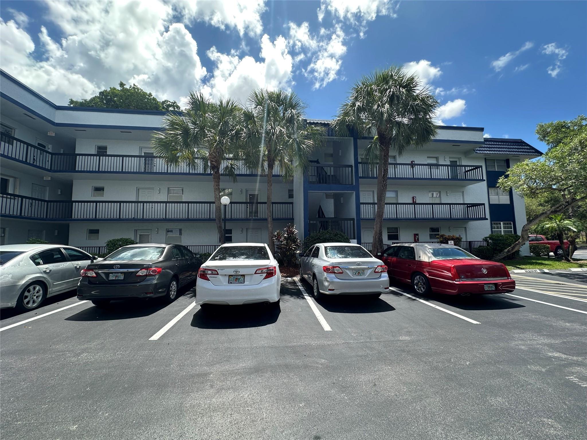 Homes for sale in Pompano Beach, FL | 3180 Holiday Springs Blvd #107, Pompano Beach, FL 33063 | MLS# F10511529