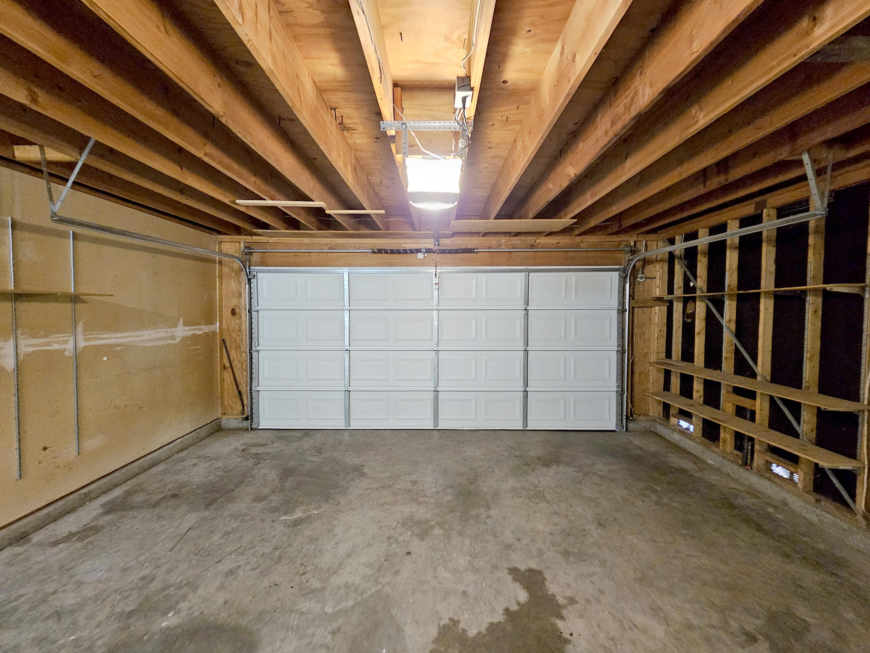 7235 WHIPPOORWILL Lane NE Garage