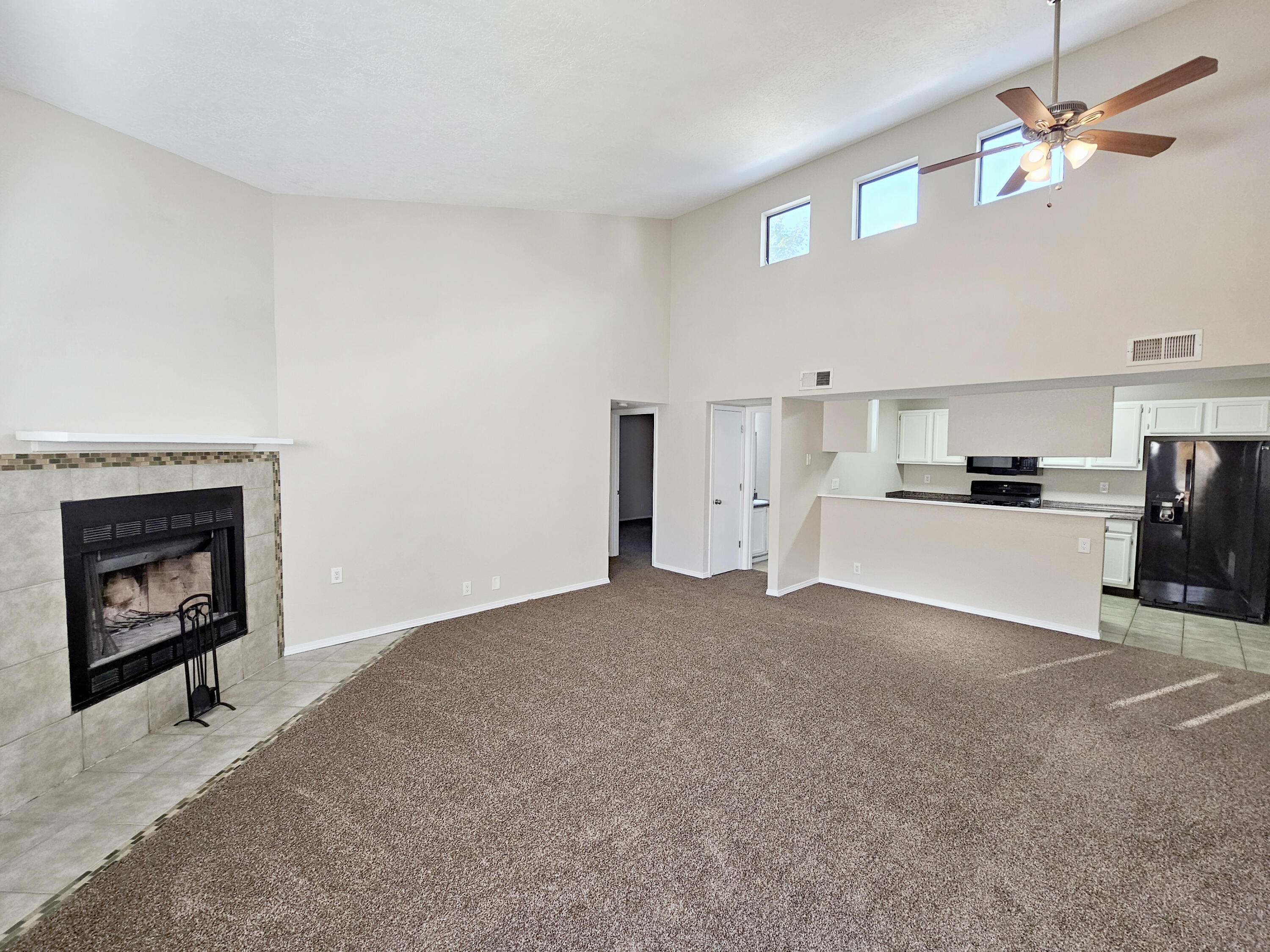7235 WHIPPOORWILL Lane NE Living Room