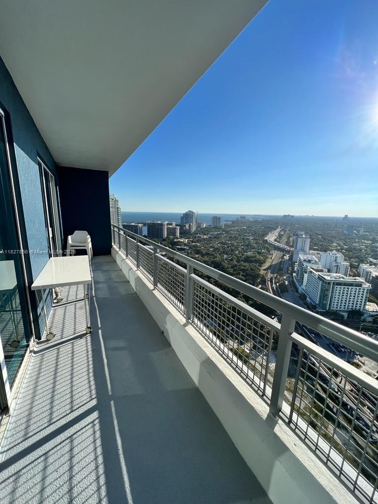 60 SW 13th St #3407, Miami FL 33130