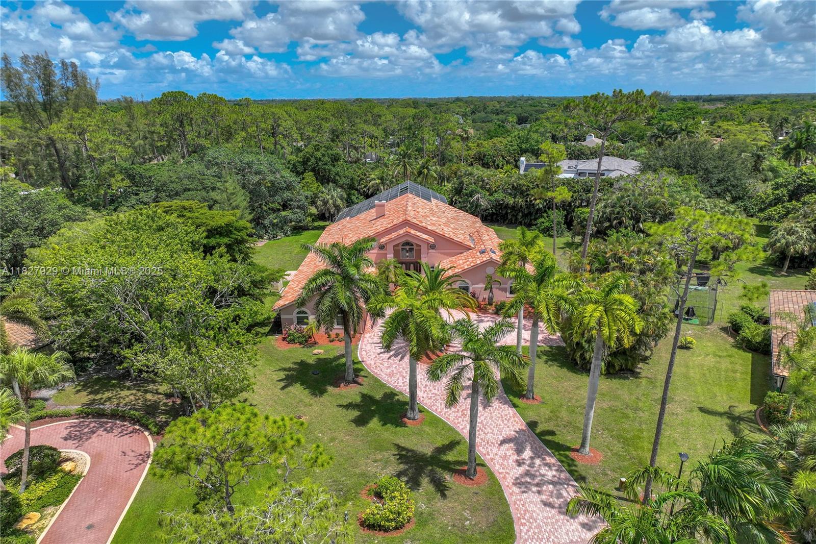 Homes for sale in Coral Springs, FL | 7562 Nw 51st Pl, Coral Springs, FL 33067 | MLS# A11827929