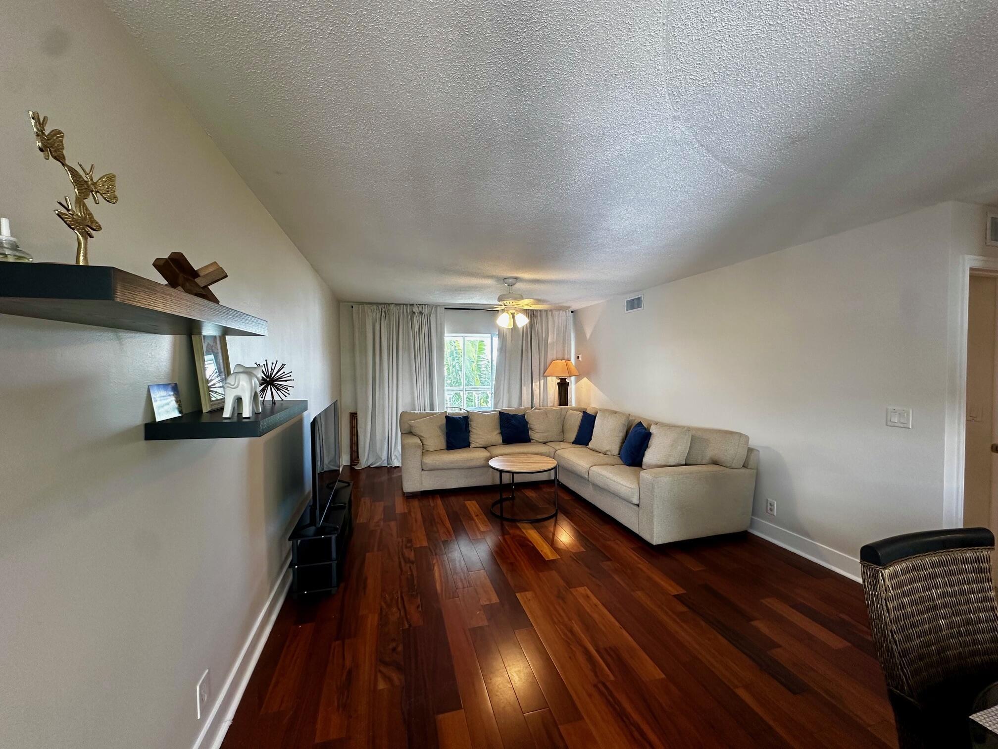 Homes for sale in North Palm Beach, FL | 148 Yacht Club Dr #13, North Palm Beach, FL 33408 | MLS# R11102170