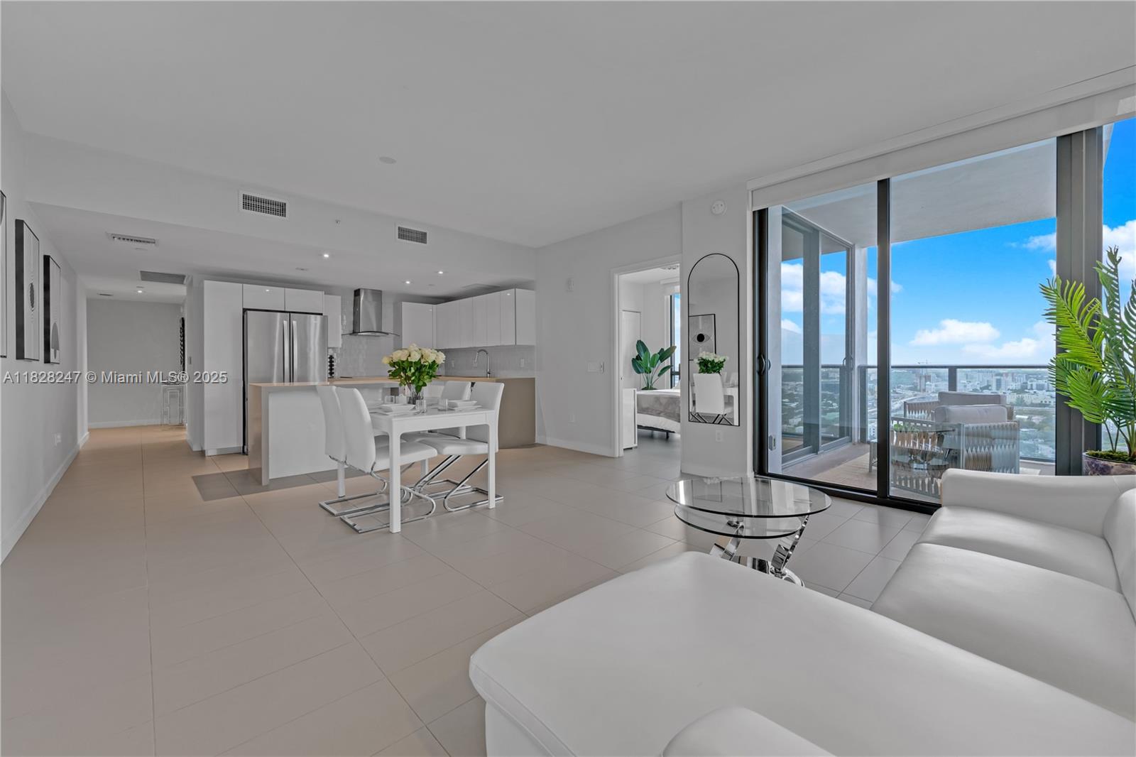Condo for Sale in Miami, FL