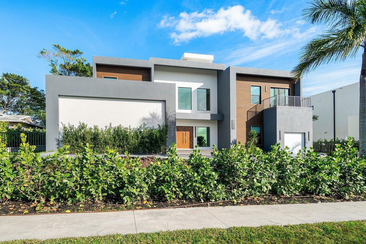 Homes for sale in Juno Beach, FL | 13480 Us Hwy 1, Juno Beach, FL 33408 | MLS# R11102186