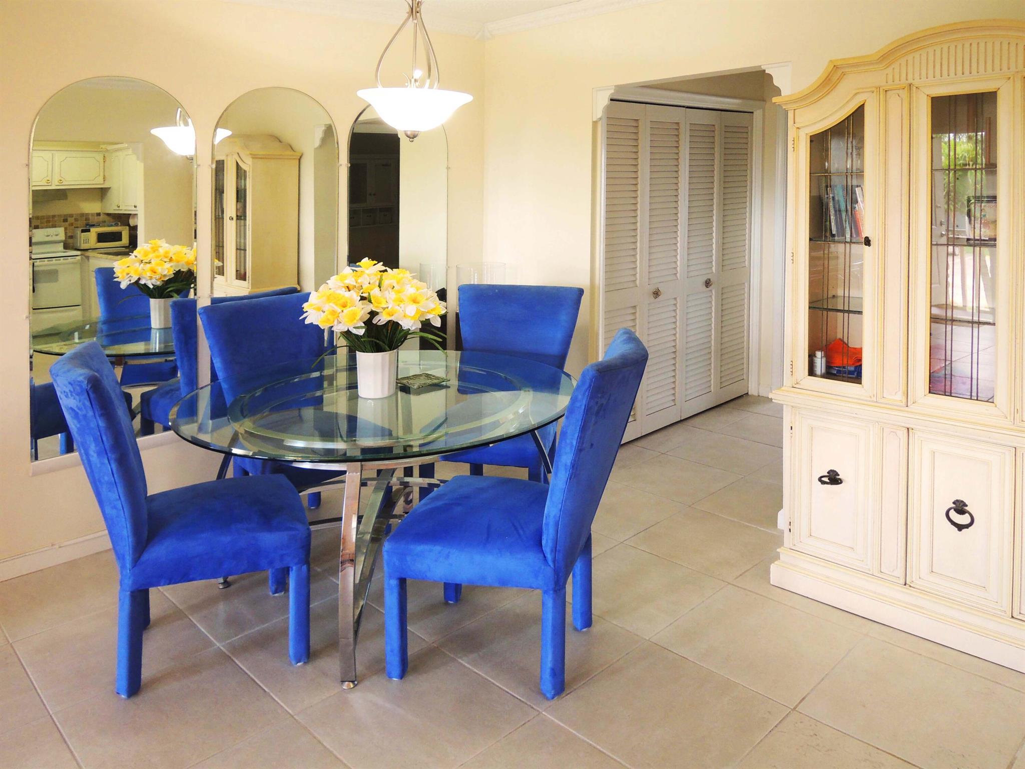 Century Village - Salisbu