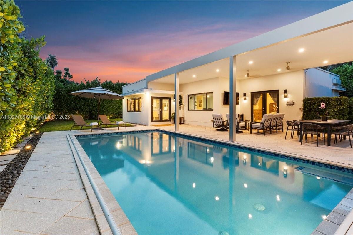 House for Sale in North Miami, FL