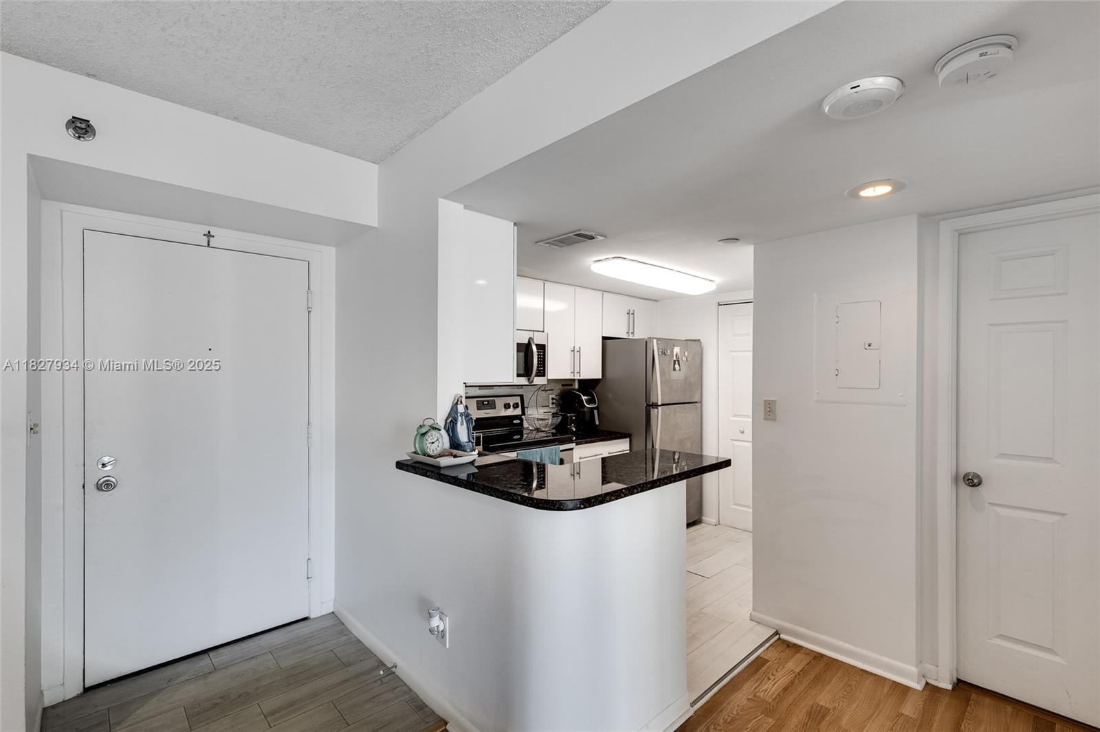 770 Claughton Island Dr #1210, Miami FL 33131