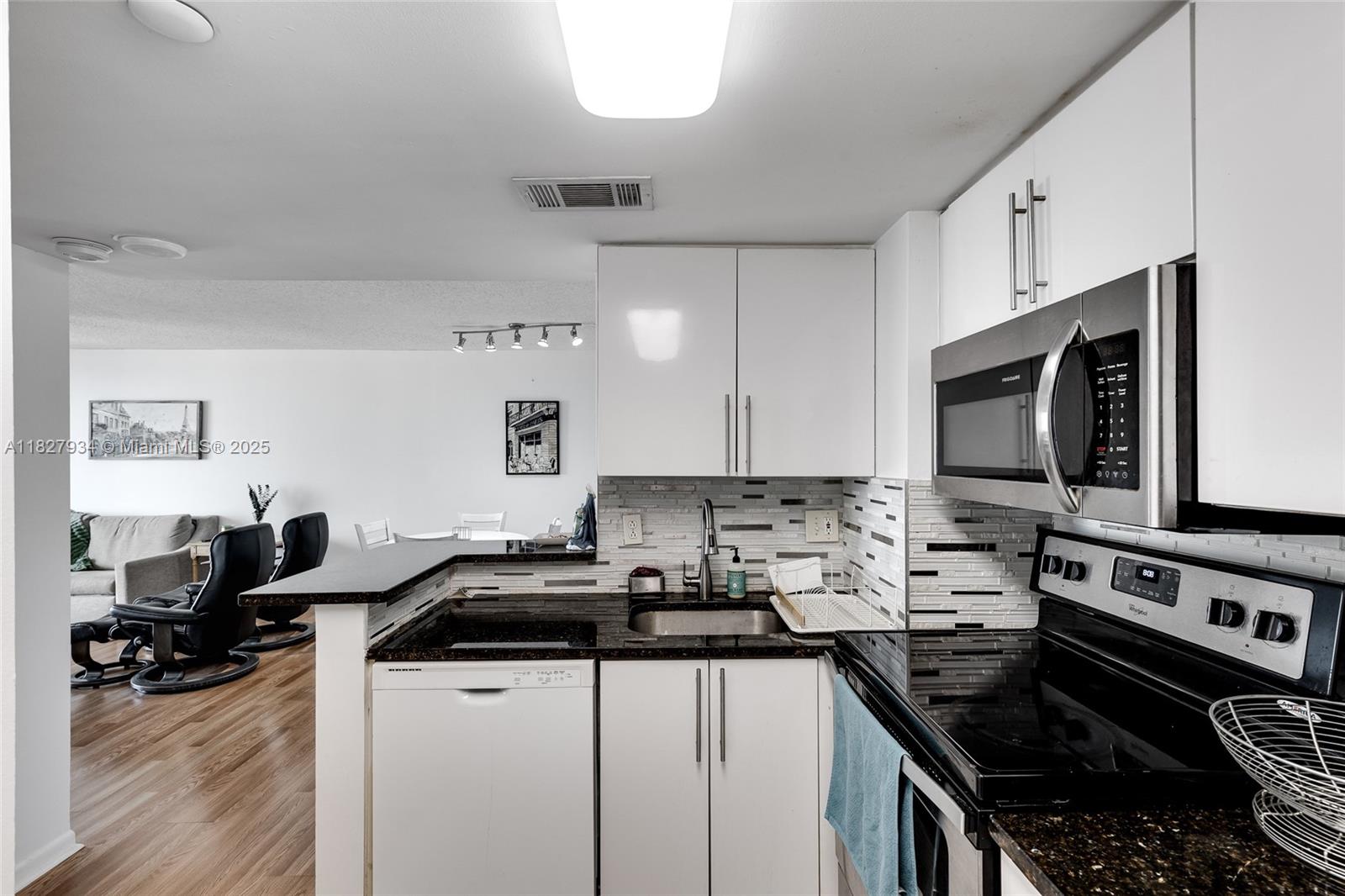 770 Claughton Island Dr #1210, Miami FL 33131