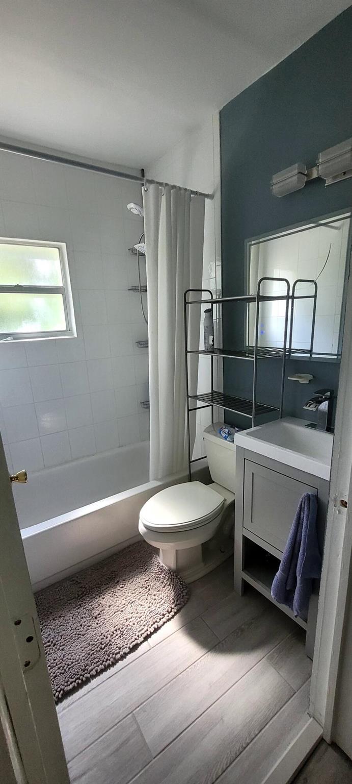 Homes for sale in Fort Lauderdale, FL | 104 Ne 5th Street, Fort Lauderdale, FL 33301 | MLS# R11102264