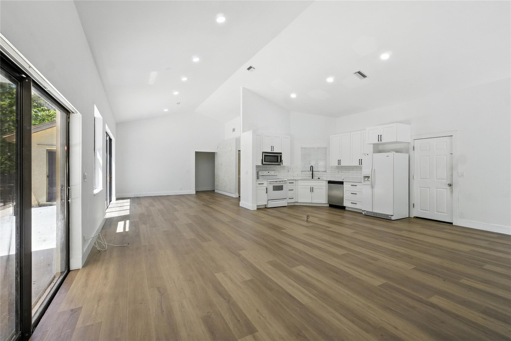 Homes for sale in Coconut Creek, FL | 5172 Nw 53rd Ave, Coconut Creek, FL 33073 | MLS# F10507611