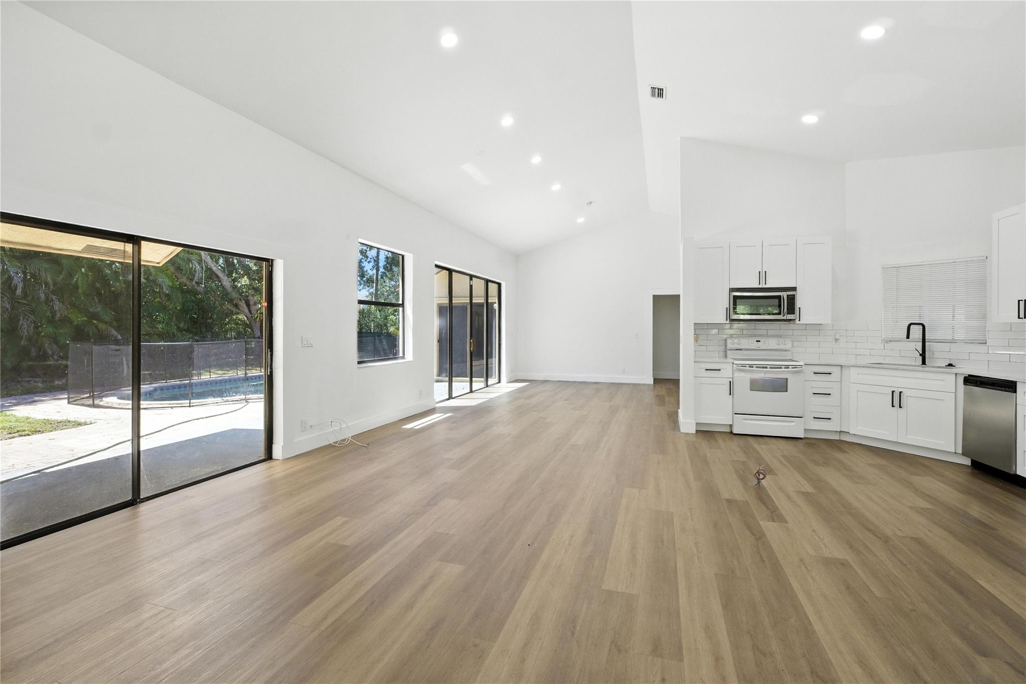 Homes for sale in Coconut Creek, FL | 5172 Nw 53Rd Ave, Coconut Creek, FL 33073 | MLS# F10507611