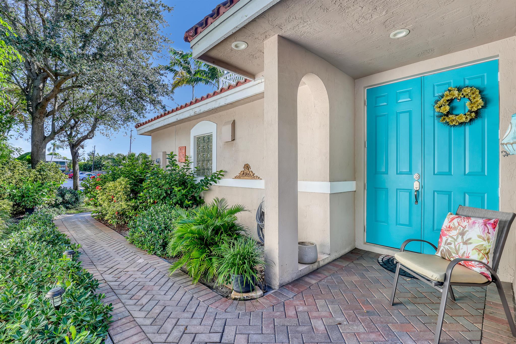 Homes for sale in Pompano Beach, FL | 2560 Ne 11th Street, Pompano Beach, FL 33062 | MLS# R11102337