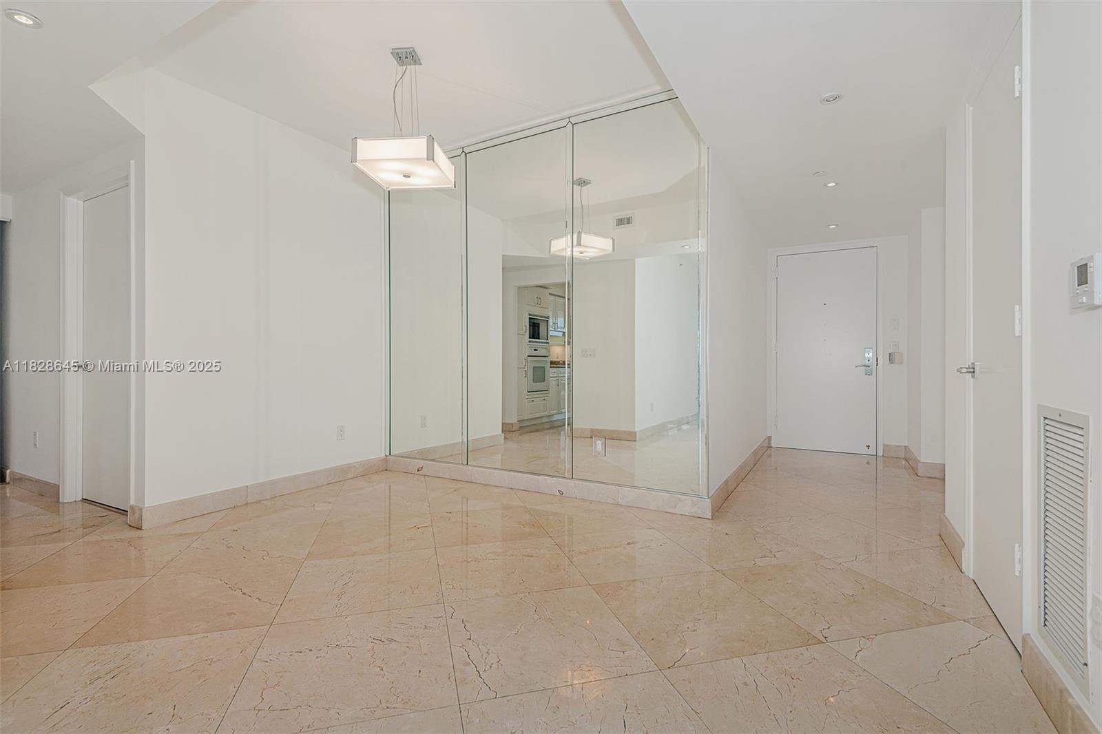 4779 Collins Ave #3308, Miami Beach FL 33140