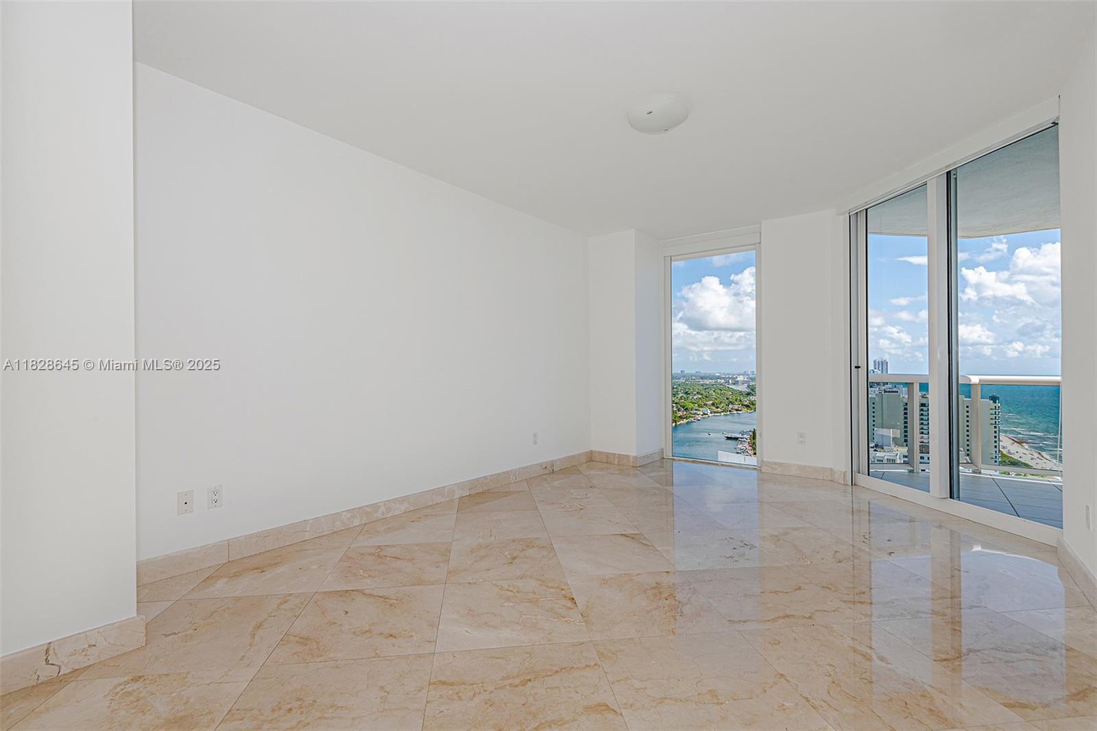 4779 Collins Ave #3308, Miami Beach FL 33140