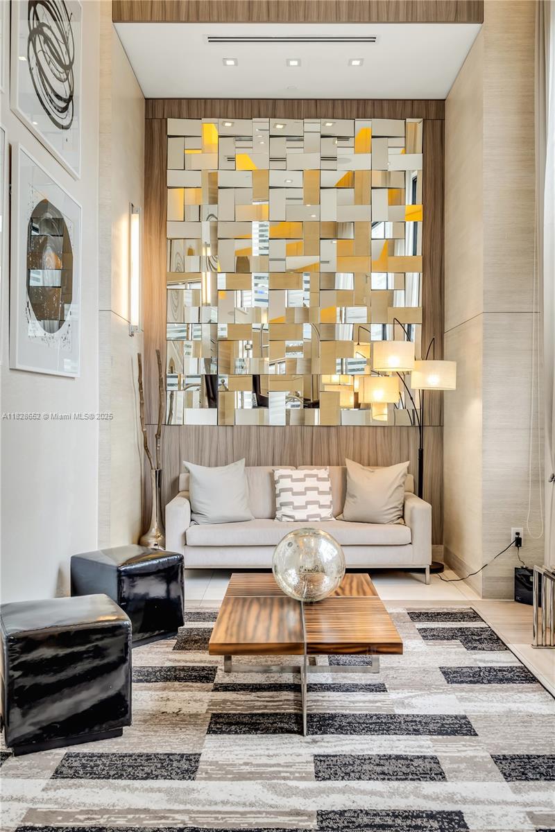 999 SW 1 AVE #1810, Miami FL 33130