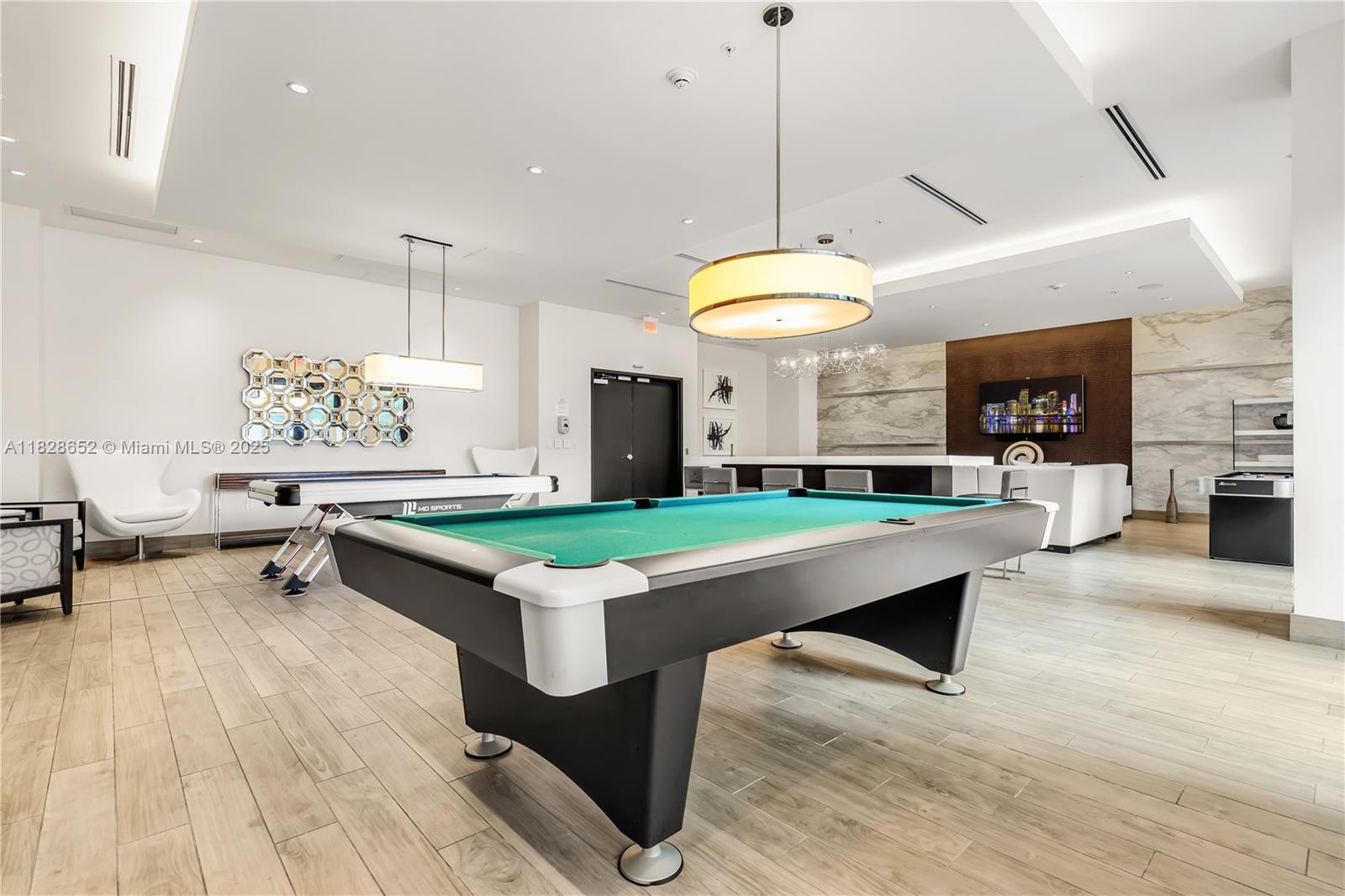 999 SW 1 AVE #1810, Miami FL 33130