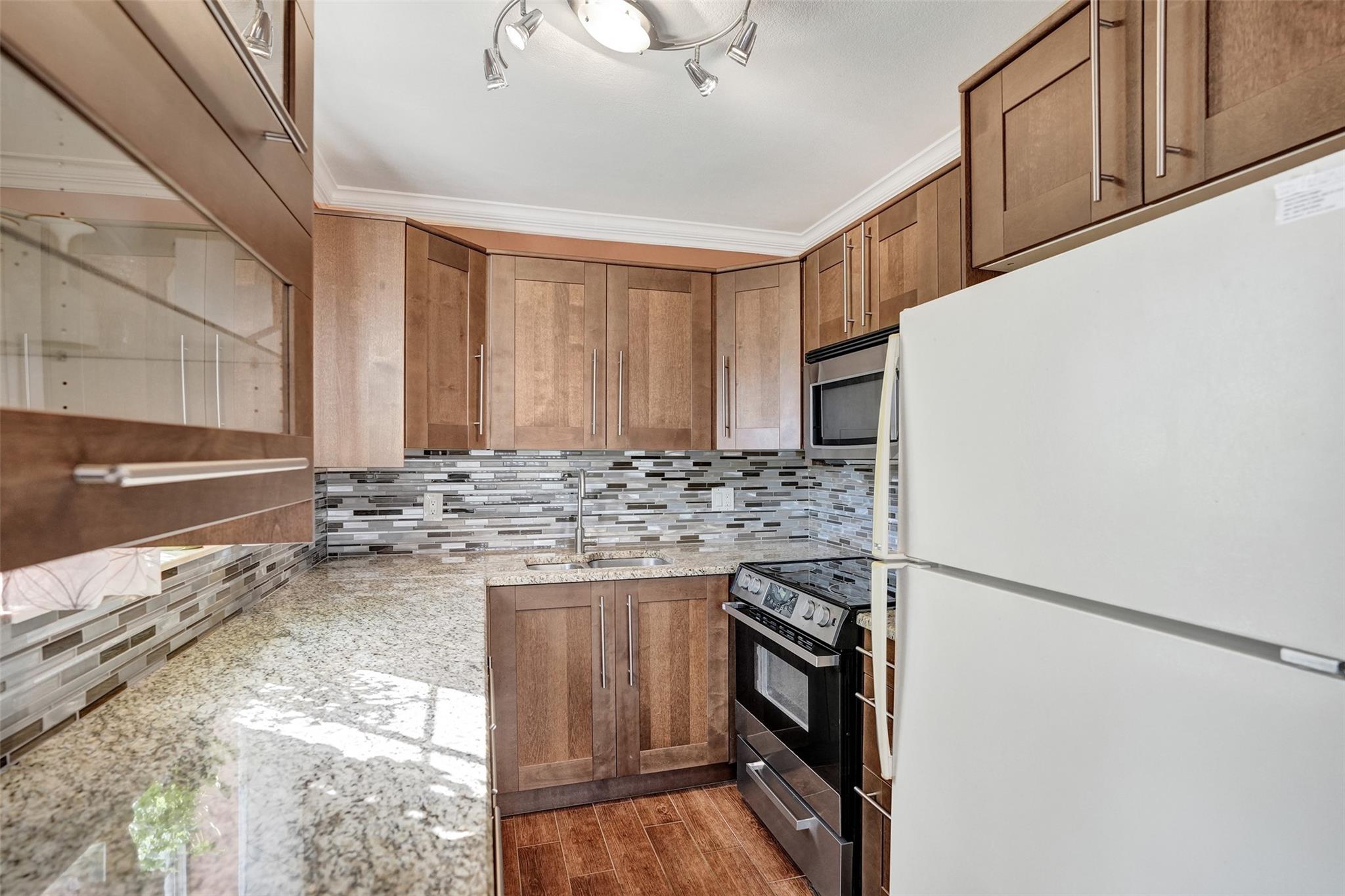 Homes for sale in Lake Worth Beach, FL | 3322 Cynthia Ln #112, Lake Worth Beach, FL 33461 | MLS# F10511846