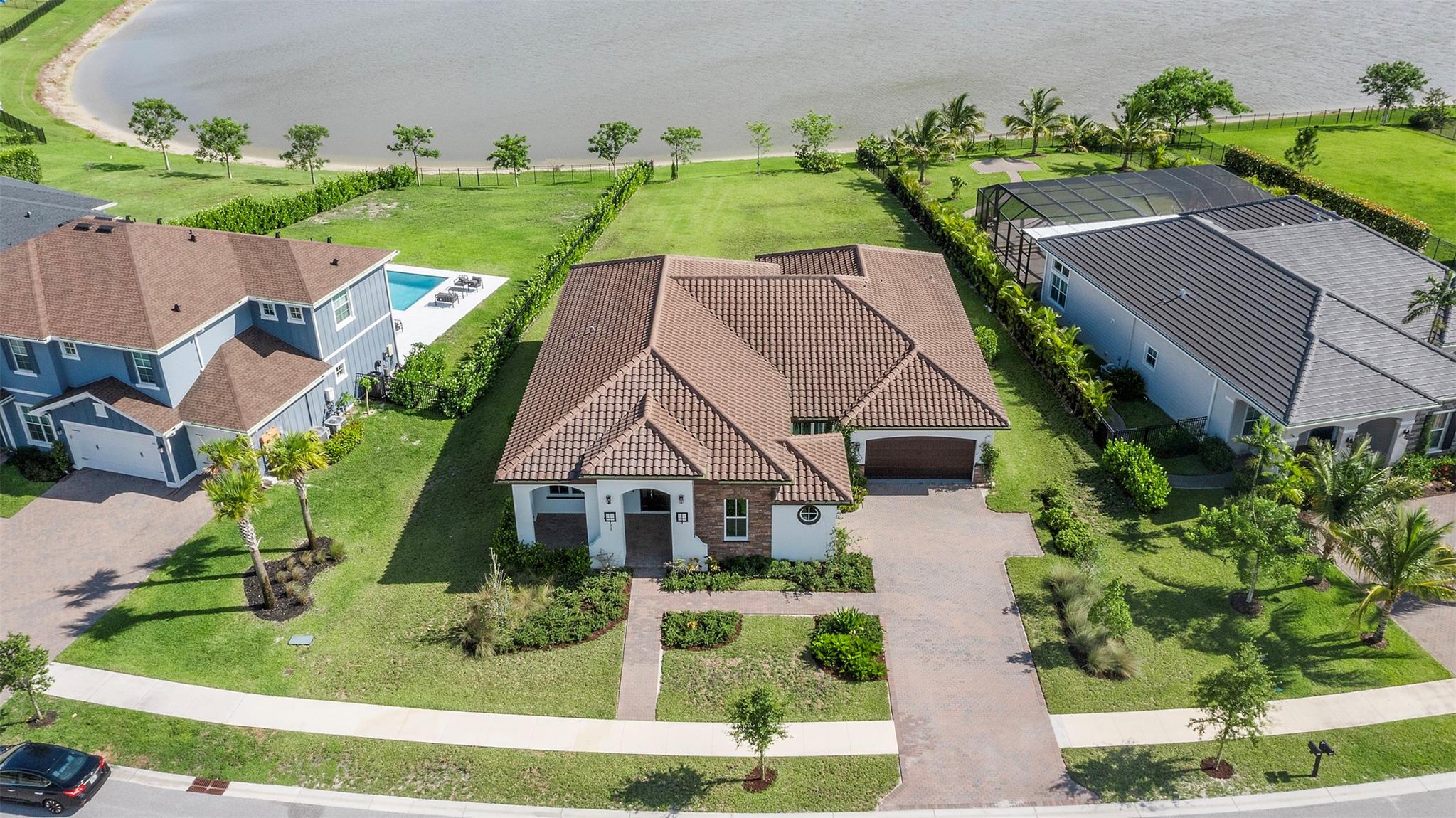 Homes for sale in Loxahatchee, FL | 935 Hookline Cir, Loxahatchee, FL 33470 | MLS# F10511263