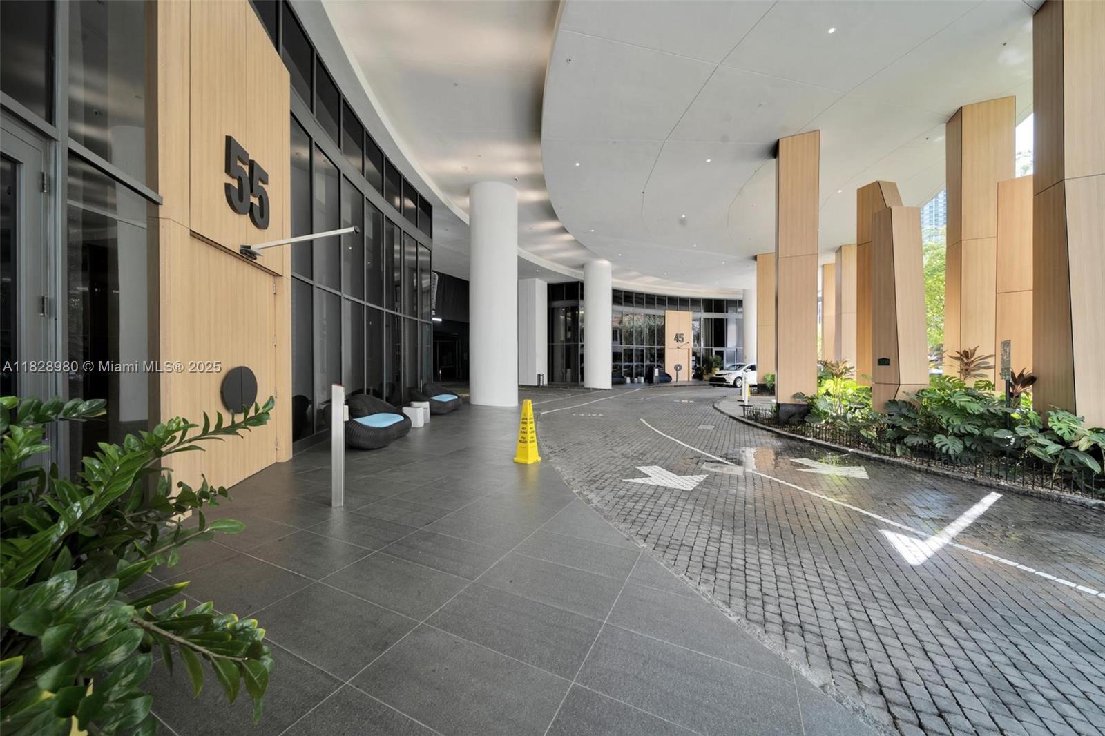 Brickell Heights West Con