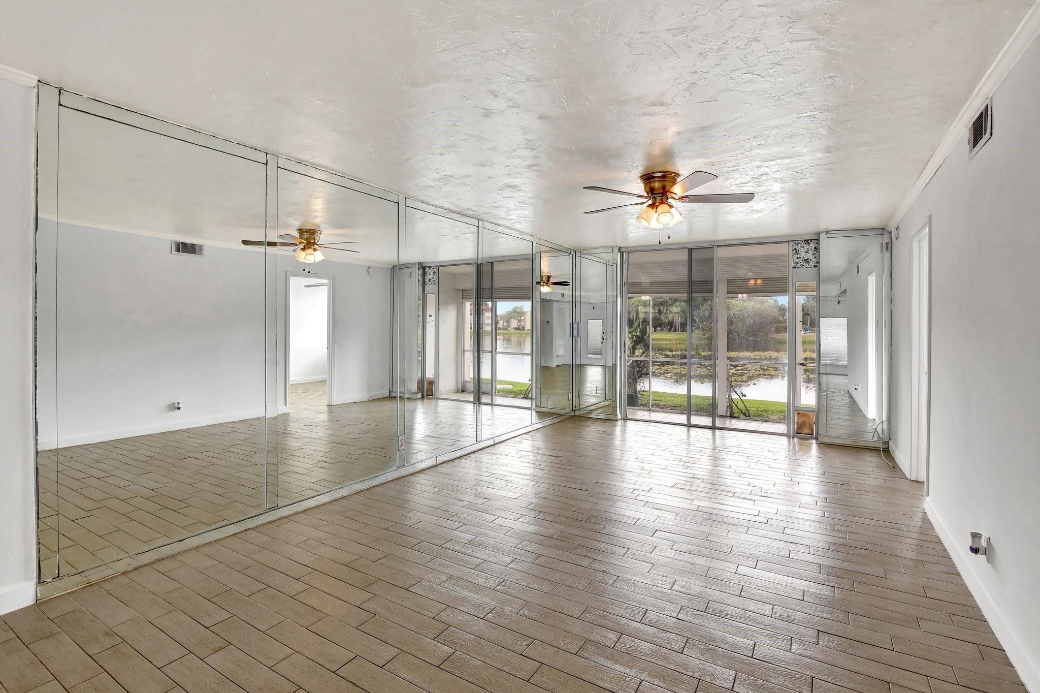 Homes for sale in Pembroke Pines, FL | 9400 N Hollybrook Lake Dr #105, Pembroke Pines, FL 33025 | MLS# F10511150