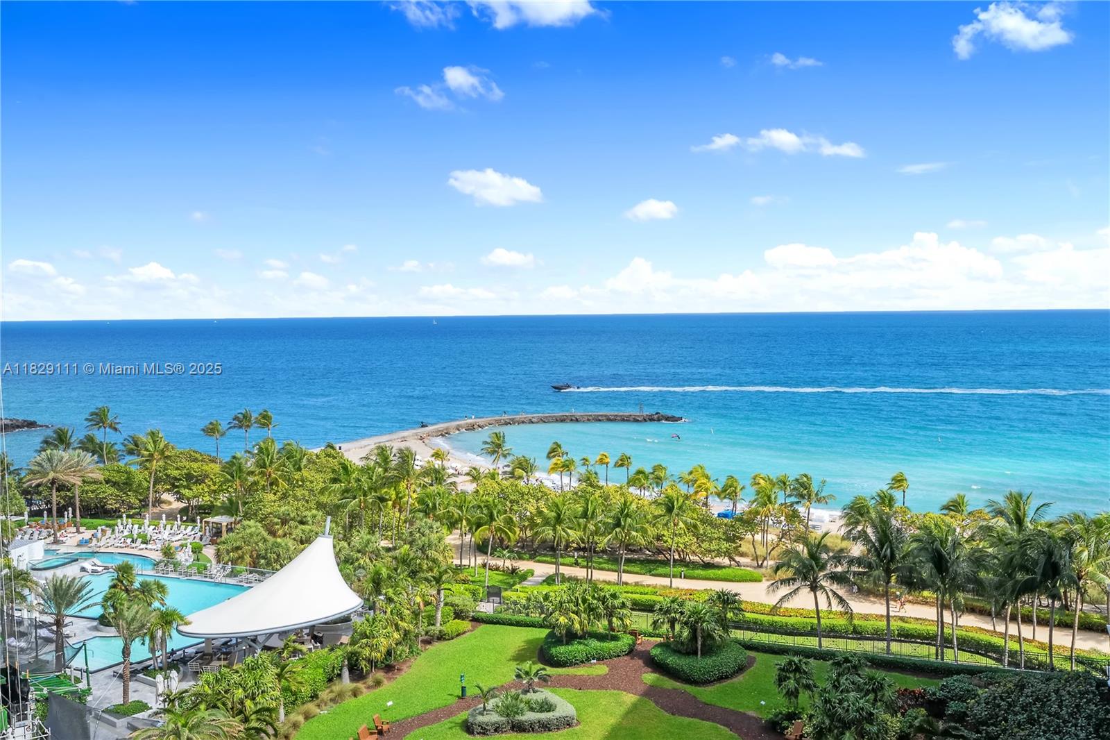 Apartamento à Venda em Bal Harbour, FL