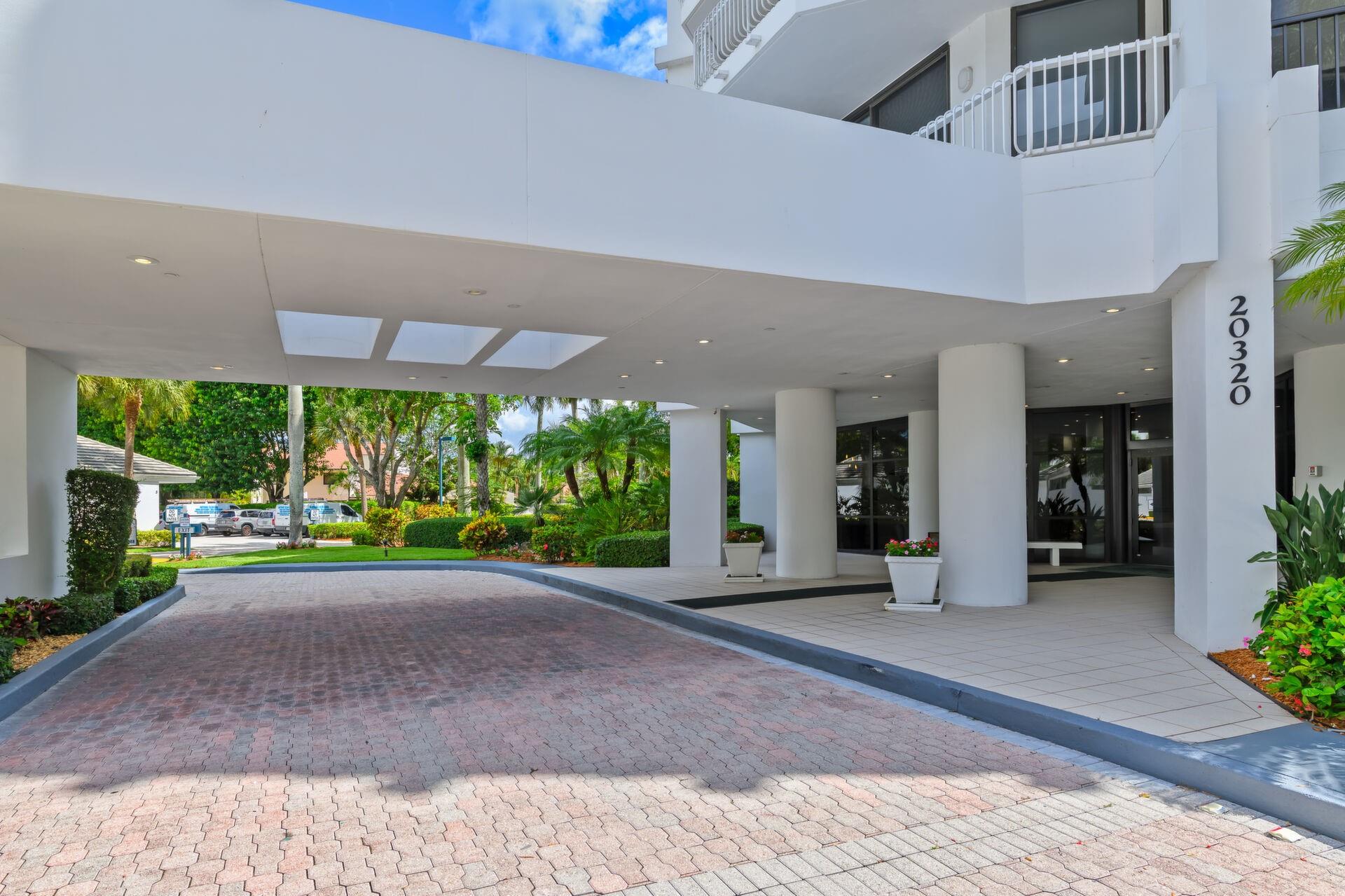 Homes for sale in Boca Raton, FL | 20320 Fairway Oaks Dr #372, Boca Raton, FL 33434 | MLS# F10511161