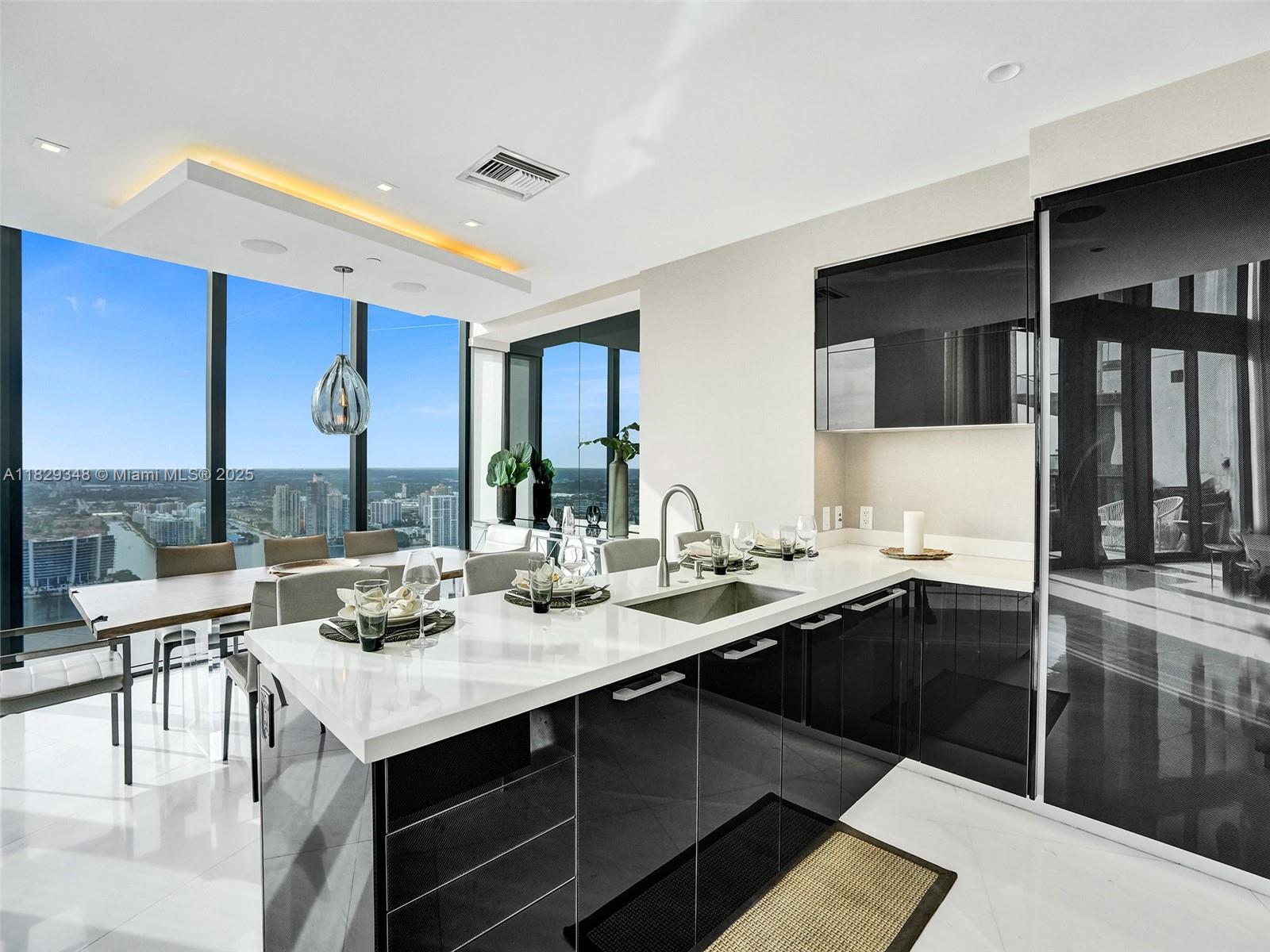 18555 Collins Ave #4403, Sunny Isles Beach FL 33160