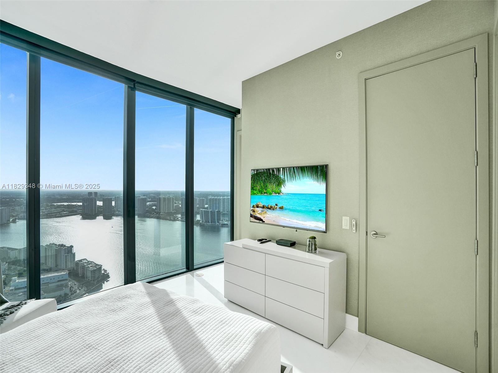 18555 Collins Ave #4403, Sunny Isles Beach FL 33160