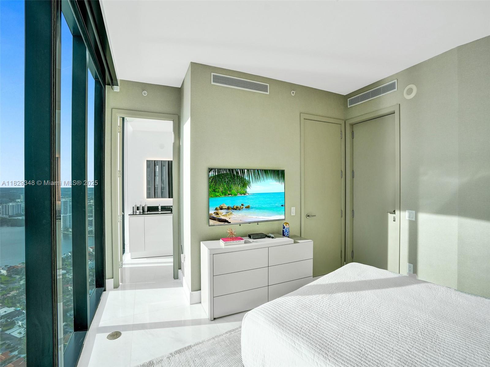 18555 Collins Ave #4403, Sunny Isles Beach FL 33160
