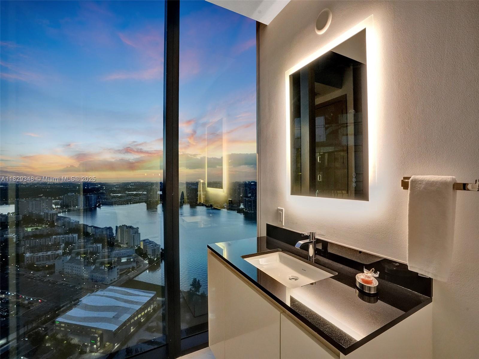18555 Collins Ave #4403, Sunny Isles Beach FL 33160
