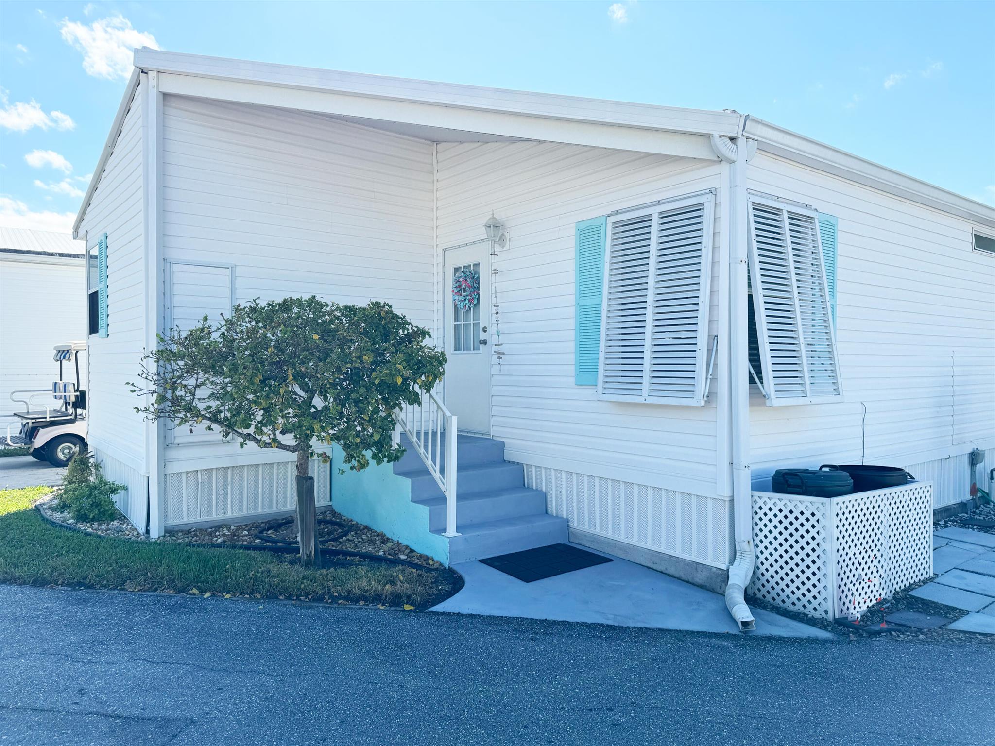 Homes for sale in Briny Breezes, FL | 204 Mallard U Dr #U, Briny Breezes, FL 33435 | MLS# R11102639