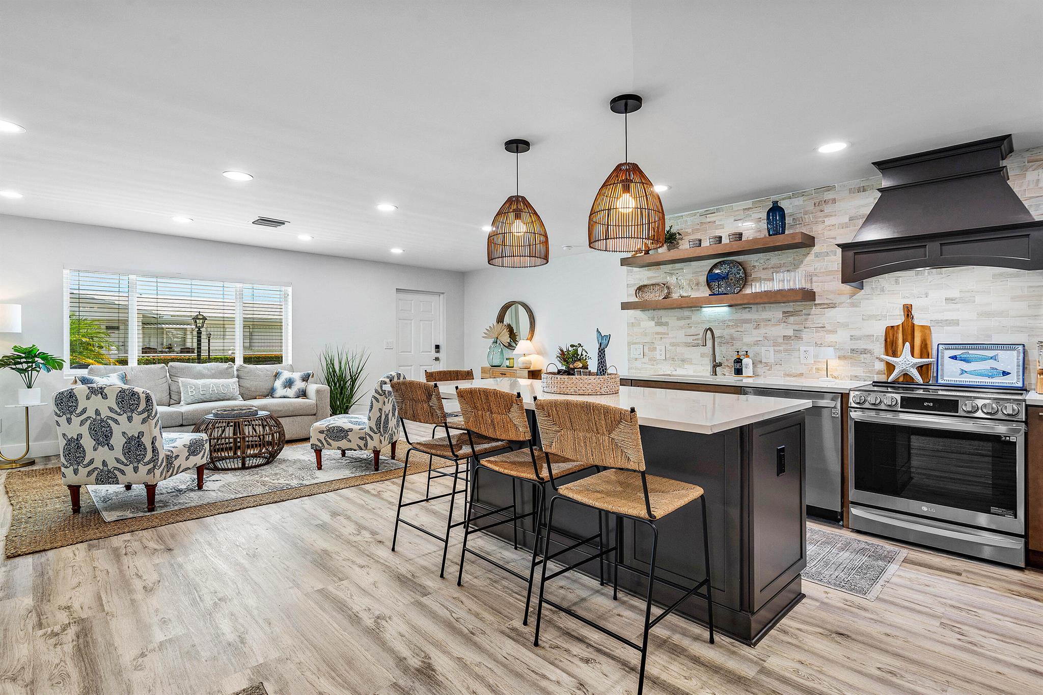 Palm Beach Leisureville S