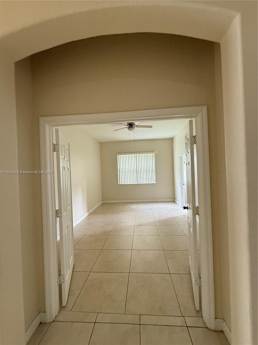 1924 SE 17 Court 1924