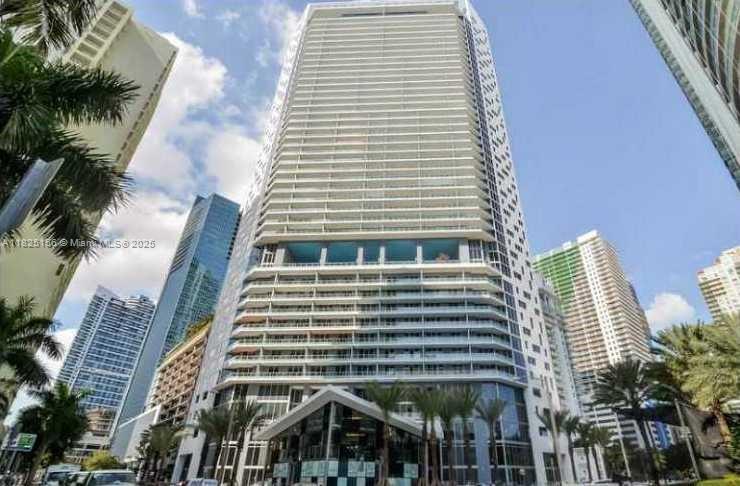 1300 Brickell Bay Dr #3003, Miami FL 33131