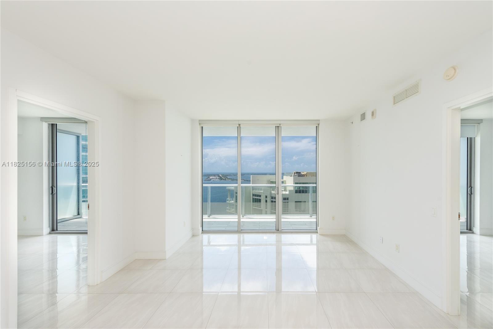 1300 Brickell Bay Dr #3003, Miami FL 33131