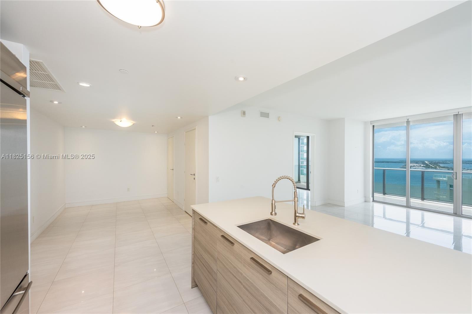 1300 Brickell Bay Dr #3003, Miami FL 33131