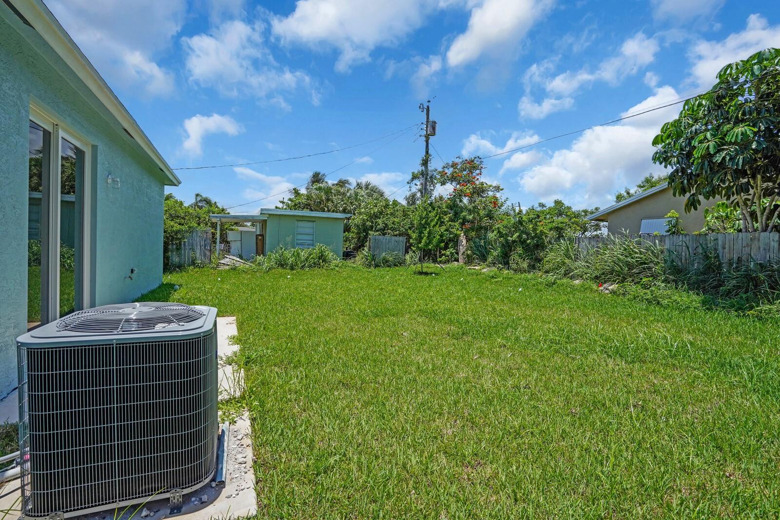 Homes for sale in Lantana, FL | 1191 Highview Rd, Lantana, FL 33462 | MLS# F10512144