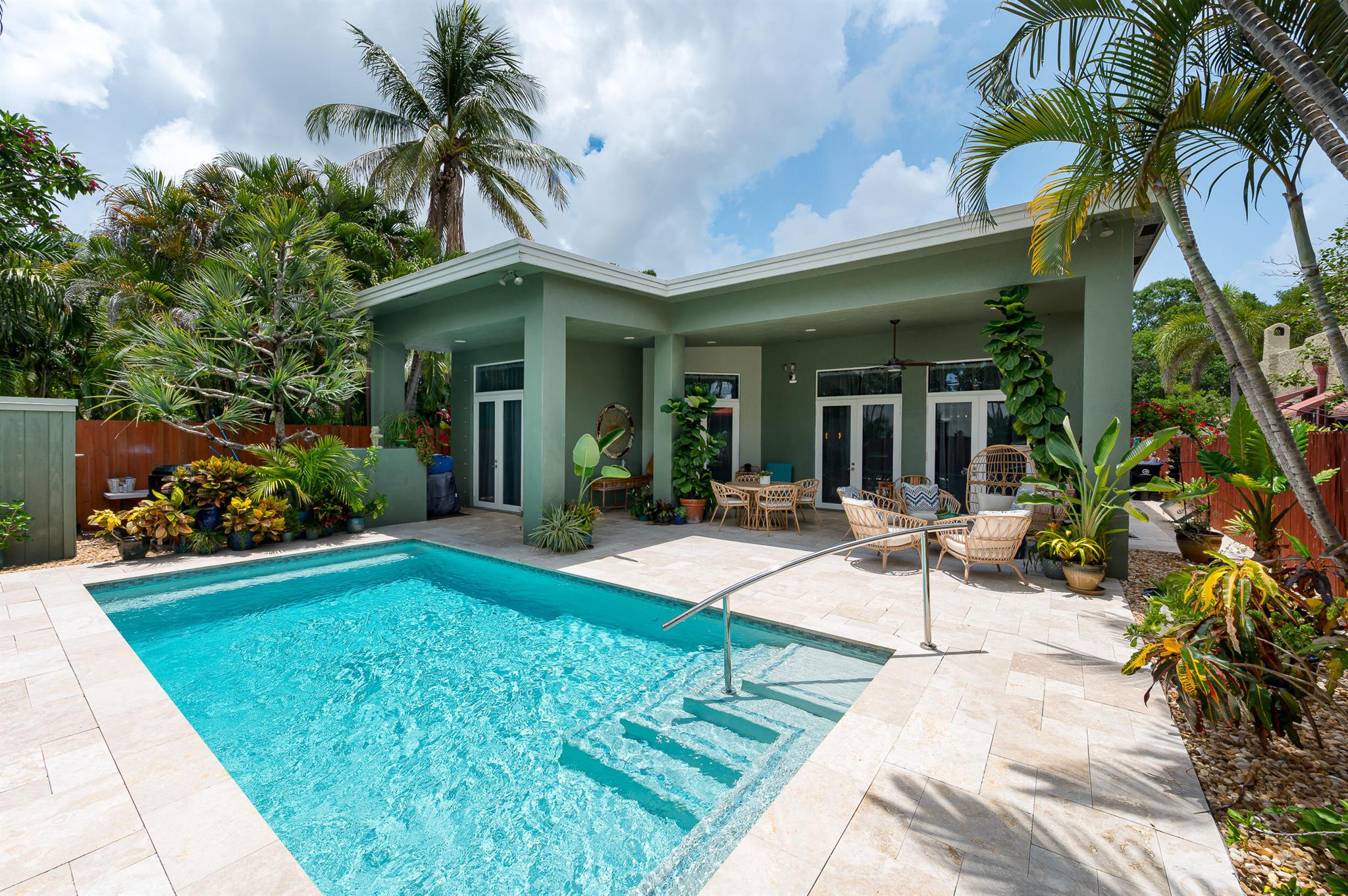 1013 Sw 18th Street Fort Lauderdale FL 33315 | R11102859