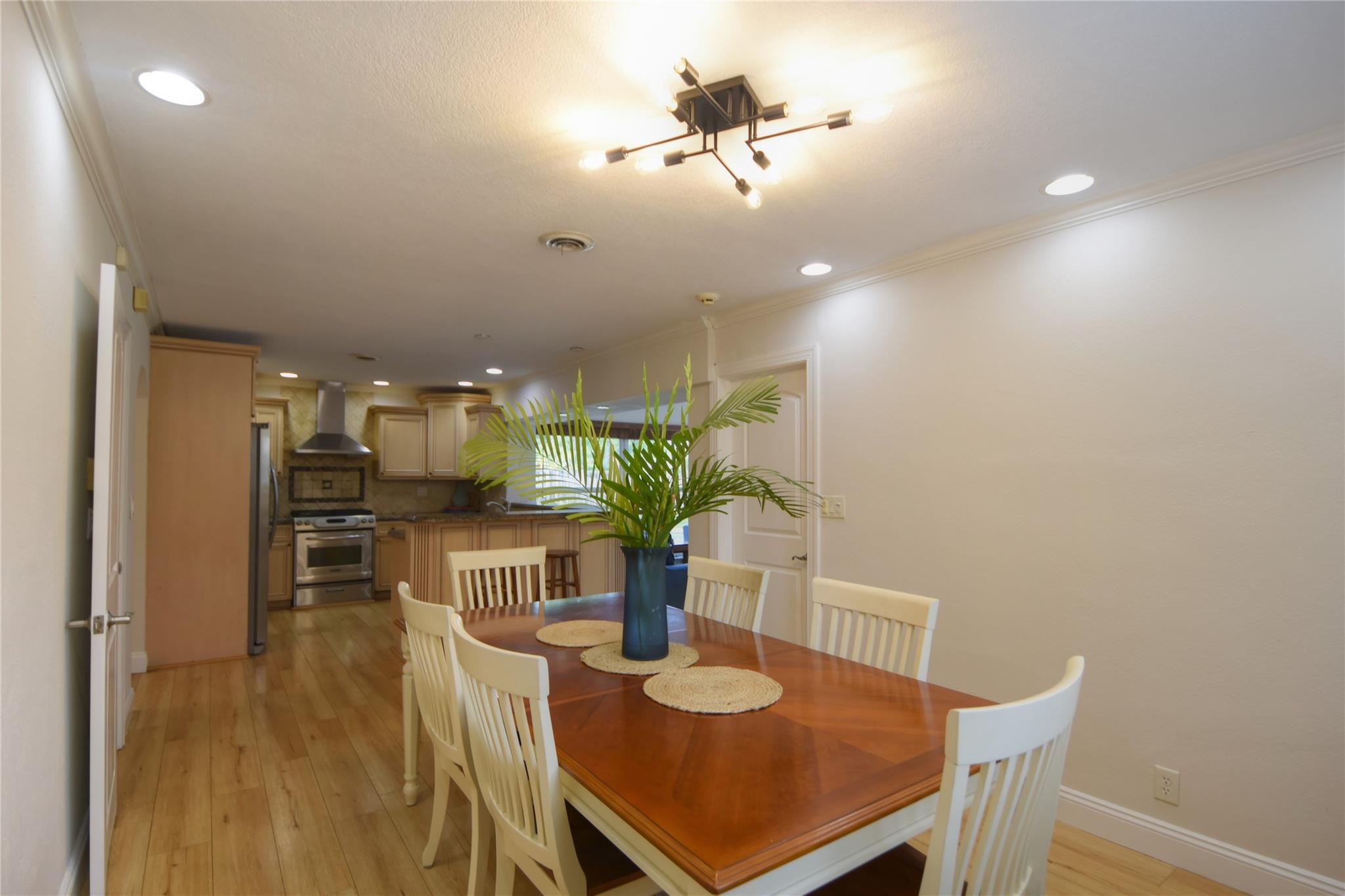 1720 Ne 57th St Fort Lauderdale FL 33334 | F10511750