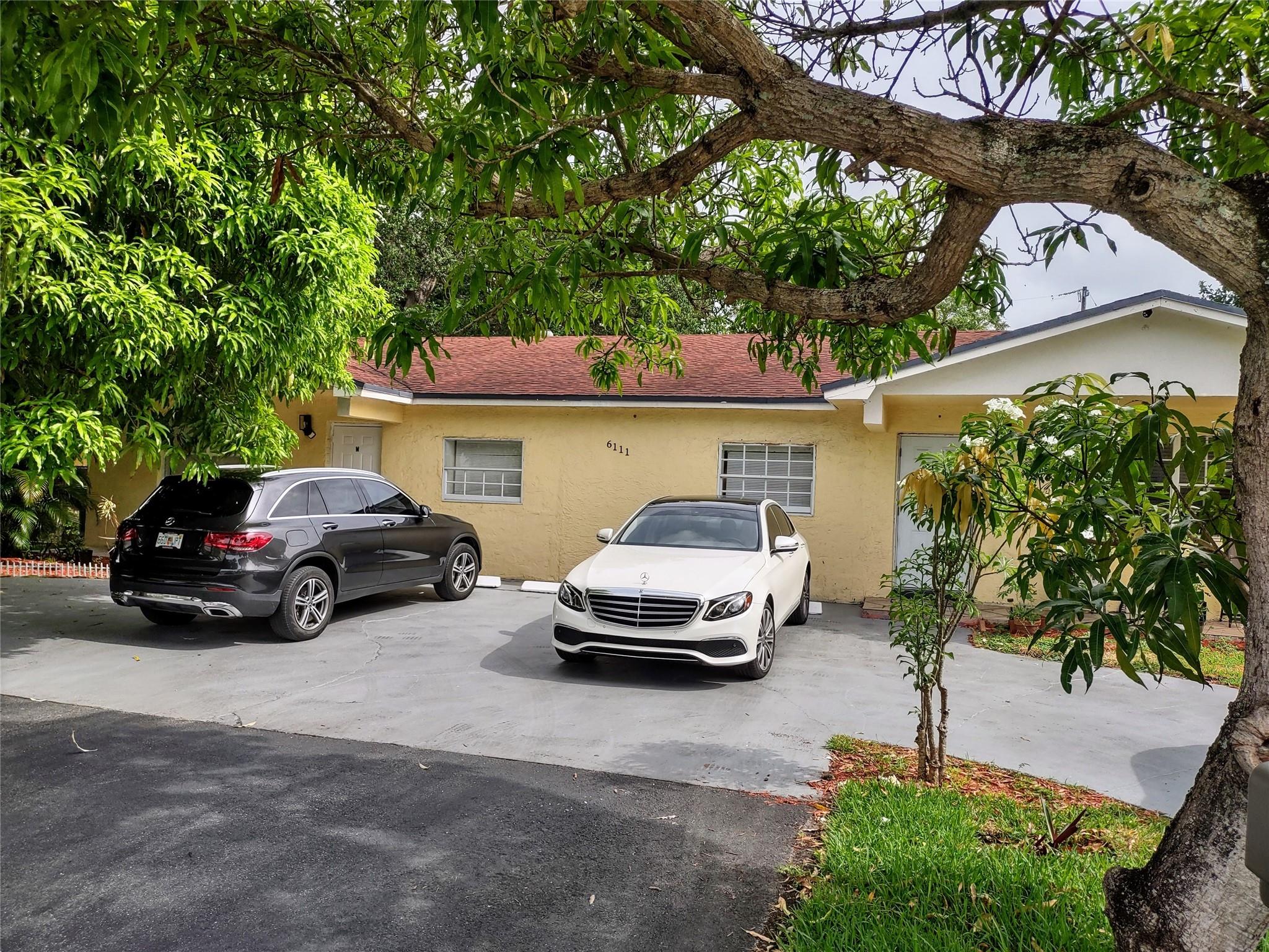 Homes for sale in Miramar, FL | 6111 Sw 32Nd St, Miramar, FL 33023 | MLS# F10512193