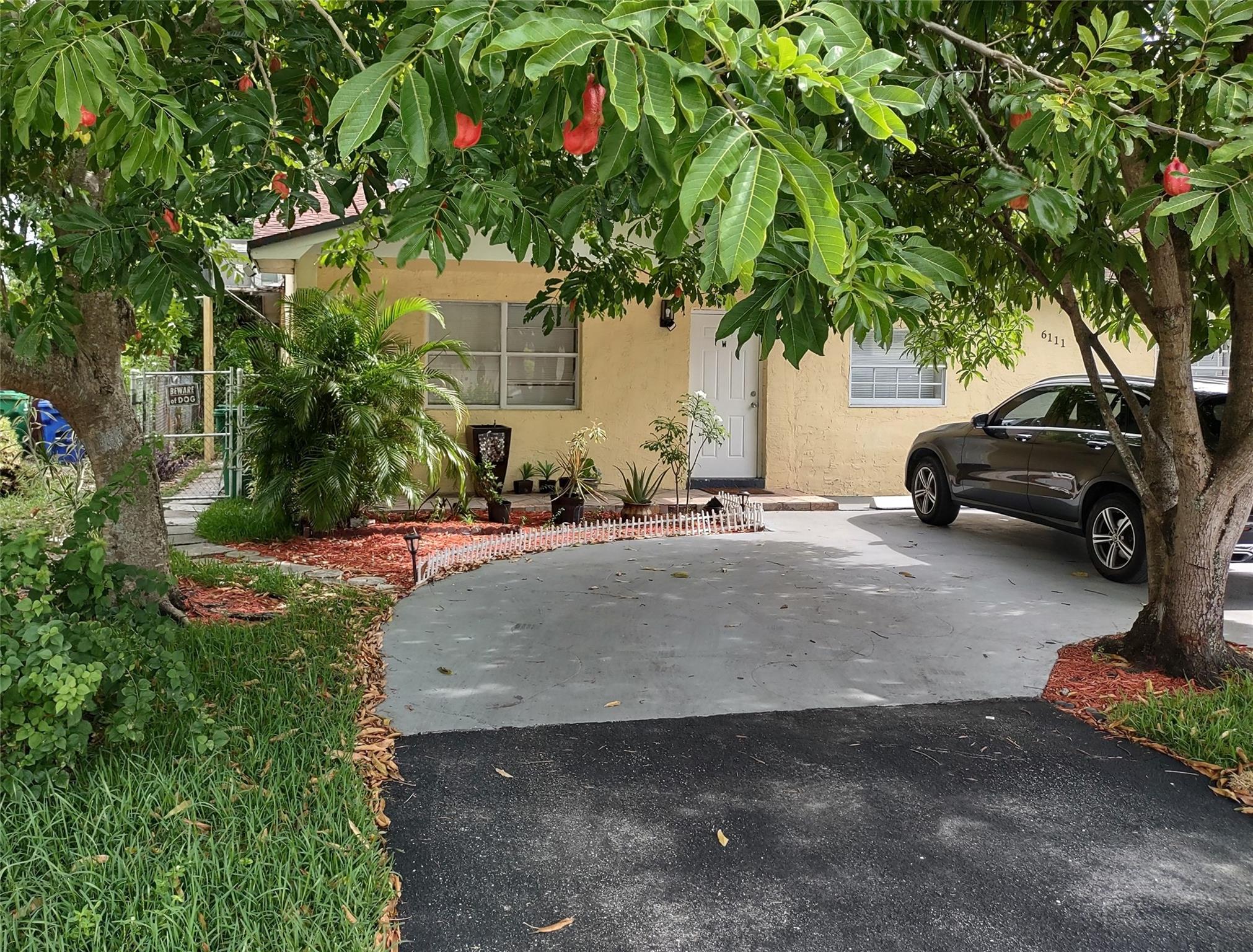 Homes for sale in Miramar, FL | 6111 Sw 32Nd St, Miramar, FL 33023 | MLS# F10512193
