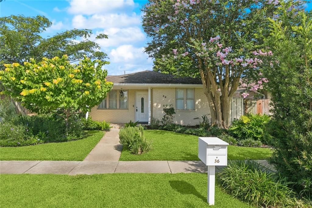 Homes for sale in Arabi, LA | 36 Pamela Pl, Arabi, LA 70032 | MLS# 2509014