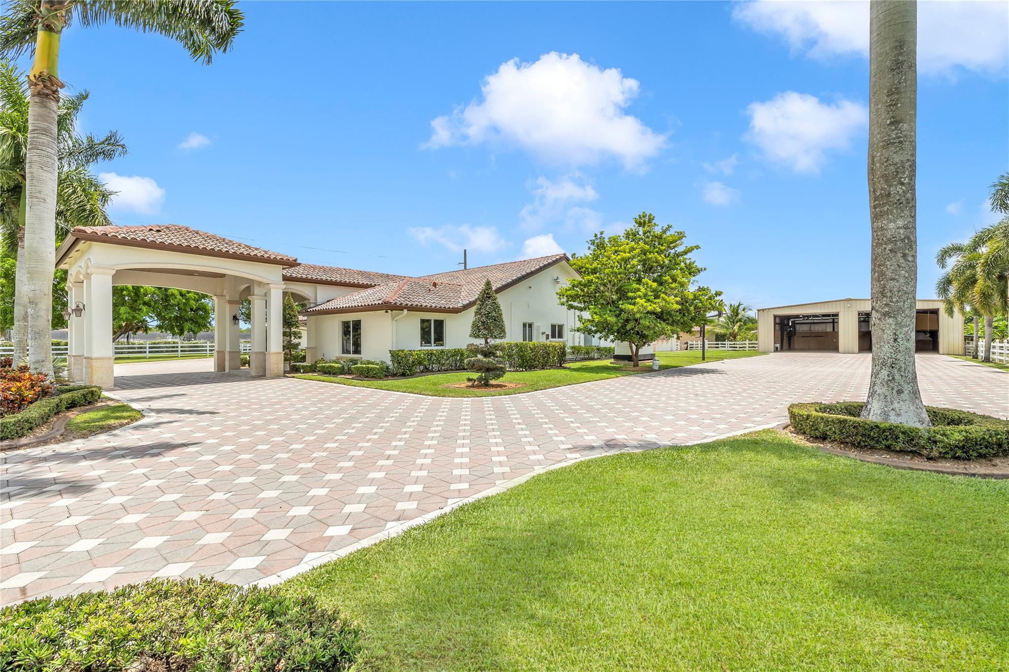 Homes for sale in Southwest Ranches, FL | 6300 Sw 190Th Ave, Southwest Ranches, FL 33332 | MLS# F10512208