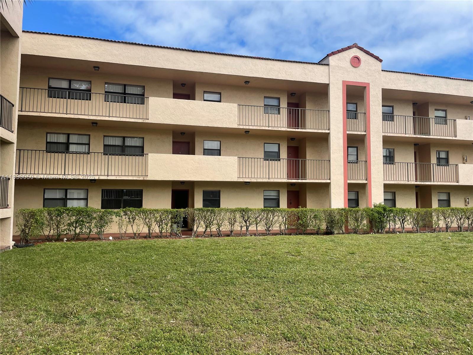 Miramar Club Condominium