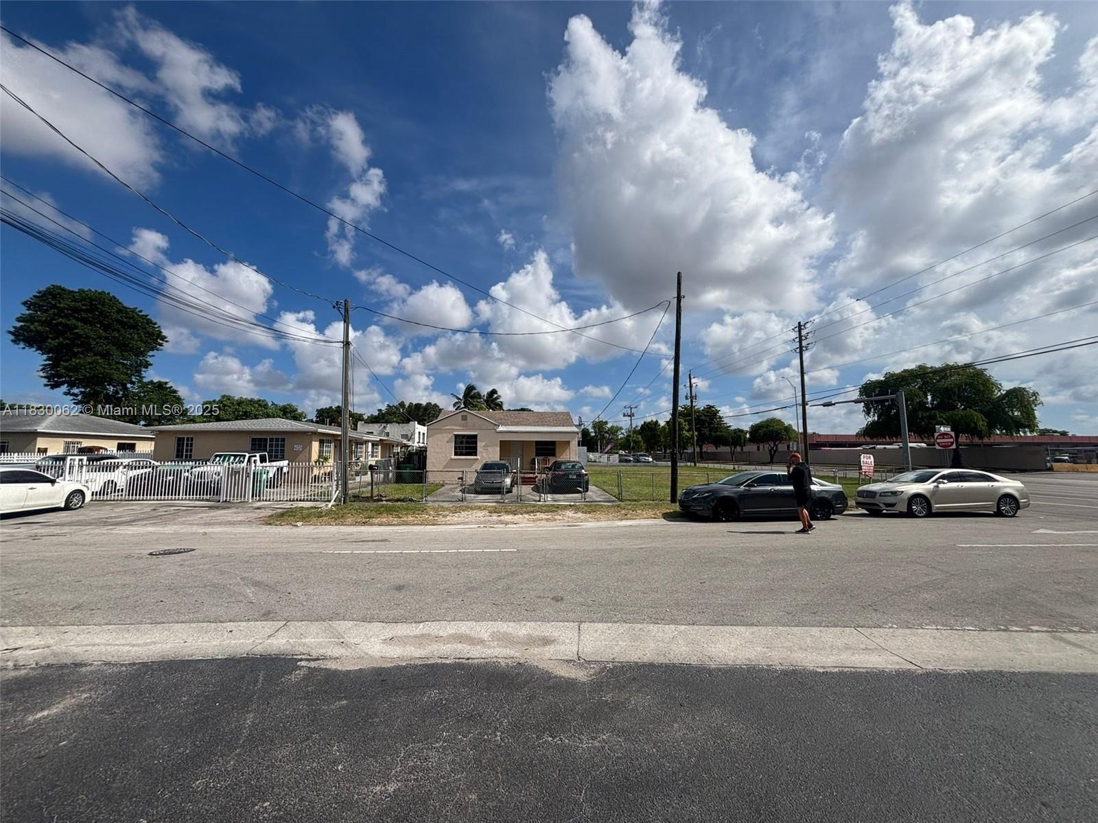 3186 NW 33rd St