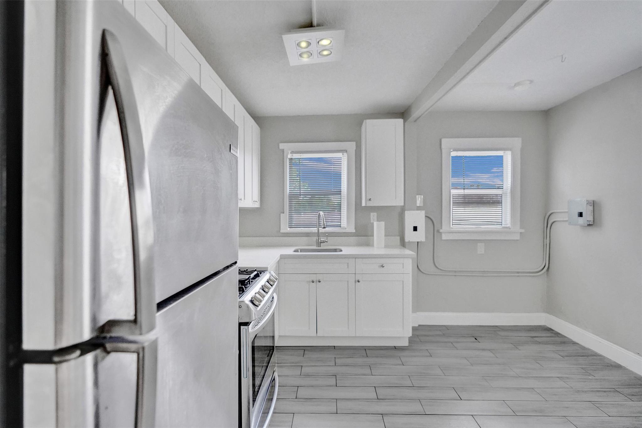 Homes for sale in West Palm Beach, FL | 924 Mcintosh St, West Palm Beach, FL 33405 | MLS# F10512244