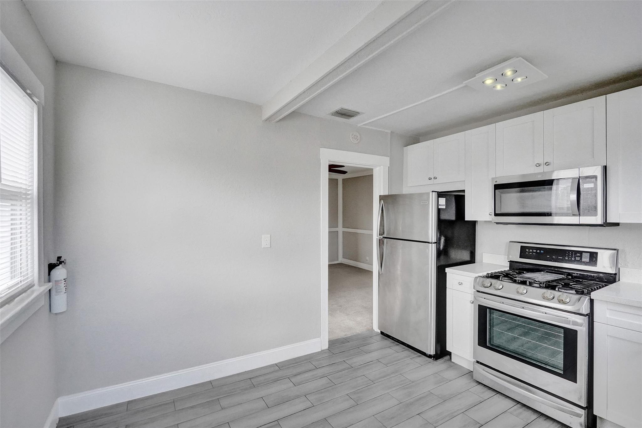 Homes for sale in West Palm Beach, FL | 924 Mcintosh St, West Palm Beach, FL 33405 | MLS# F10512244