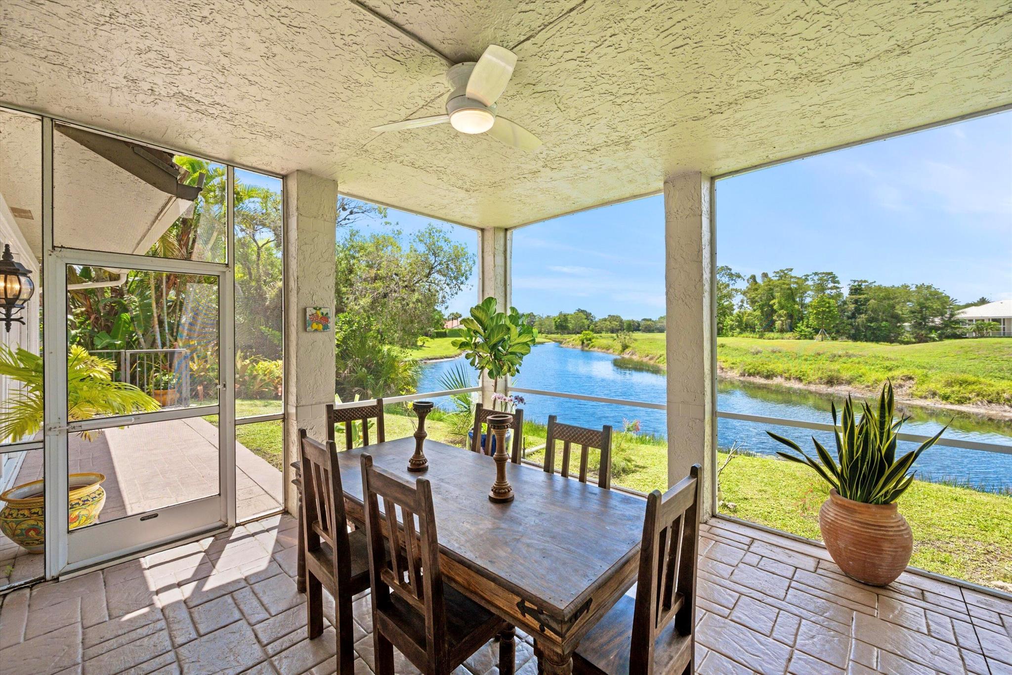 Homes for sale in Wellington, FL | 11813 Pebblewood Dr, Wellington, FL 33414 | MLS# R11103109