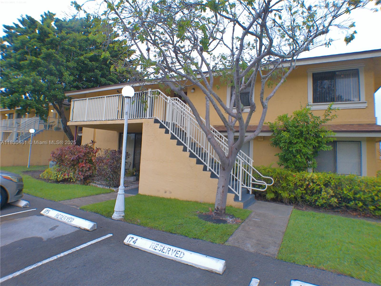 Homes for sale in Miami Gardens, FL | 430 Nw 214Th St #101, Miami Gardens, FL 33169 | MLS# A11830461